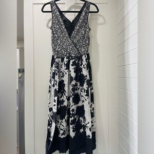 NWT Mid length Sleeveless Midi Dress Size 4